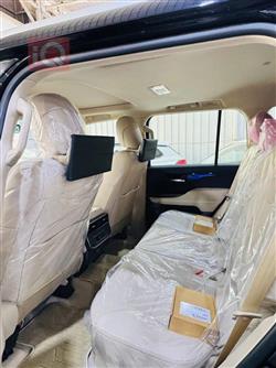 تۆیۆتا لاند کروزەر